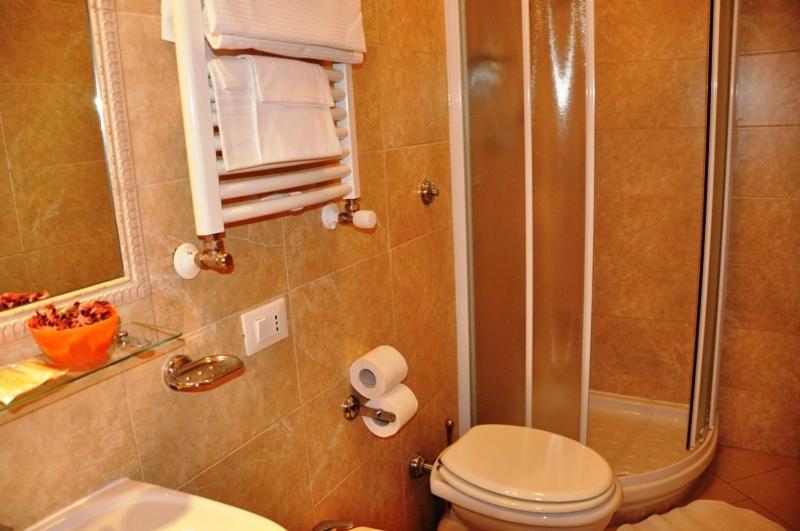 Tiffany Roma Suite Bilik gambar